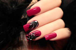 feathery-nail-art